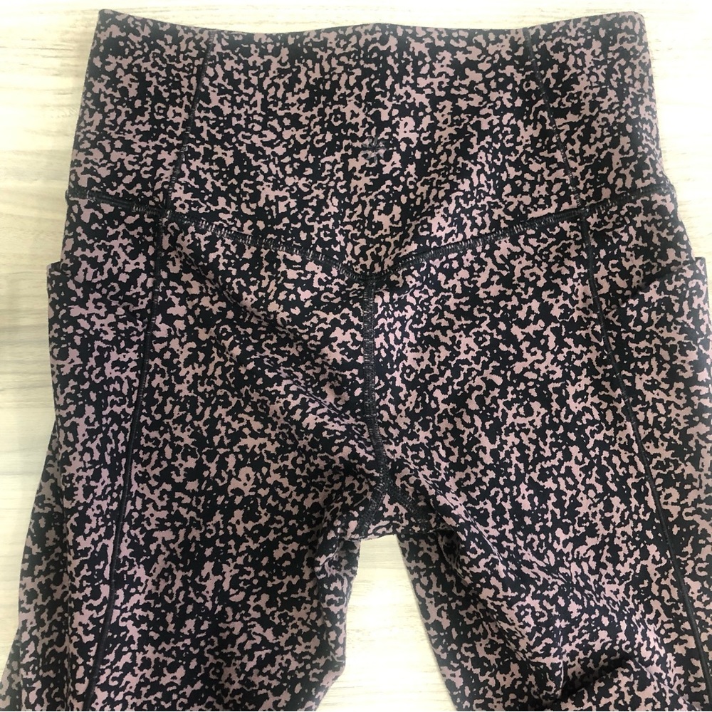 ❤️Athleta Animal Print Leopard Leggings S - Picture 5 of 7